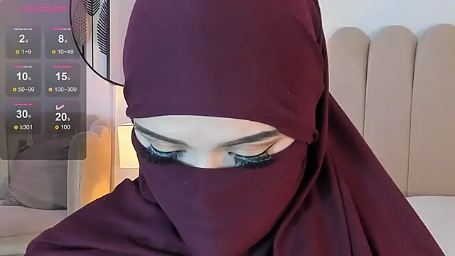 Snapshot of anna-henao chatting on 3, 3, 2025 anna-henao online show from 3, 3, 2025