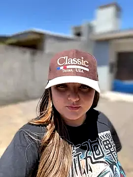 SweetPaige  online show from 15, 10, 2025