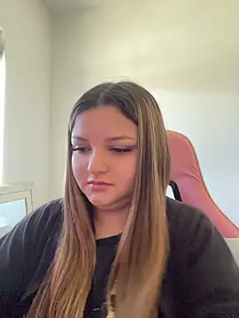 SweetPaige  online show from 4, 5, 2026