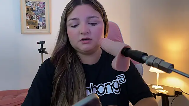 SweetPaige  online show from 2, 2, 2026