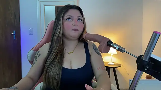 SweetPaige  online show from 3, 10, 2025