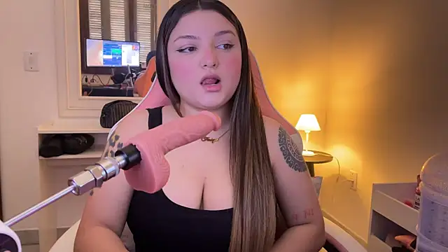 SweetPaige  online show from 12, 9, 2025