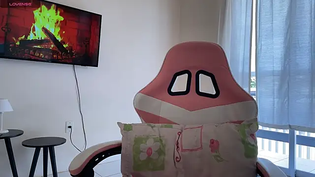 SweetPaige  online show from 21, 3, 2025