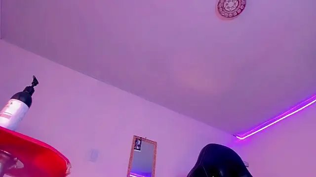 naomy  xx online show from 12, 3, 2025