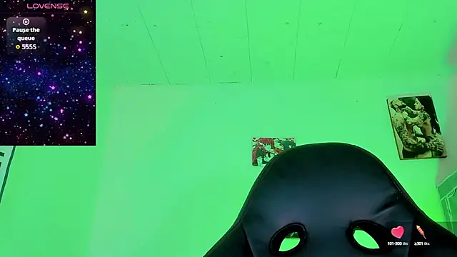 naomy  xx online show from 10, 9, 2025