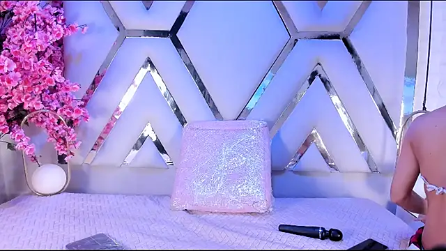 Valerywatson  online show from 16, 3, 2025