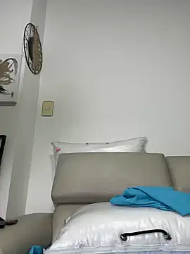 Snapshot of jamilaross chatting on 1, 3, 2025 jamilaross online show from 1, 3, 2025