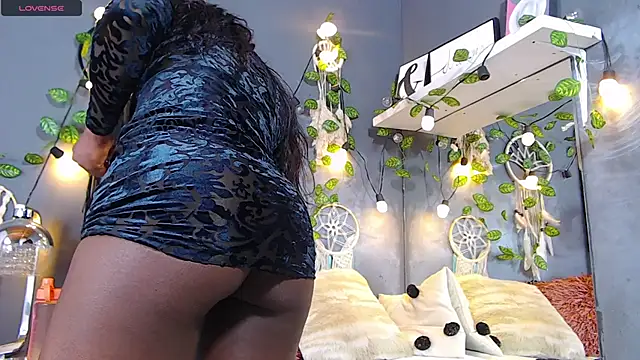 ItsVenuss online show from 6, 2, 2025