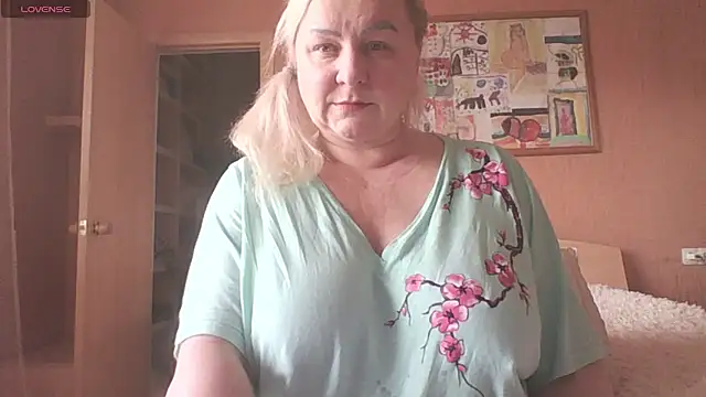 mira robinsonnn online show from 12, 4, 2026