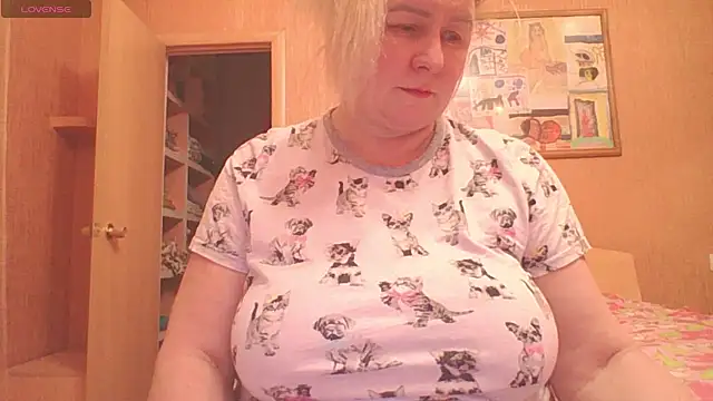 mira robinsonnn online show from 28, 2, 2026