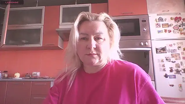 mira robinsonnn online show from 9, 4, 2026