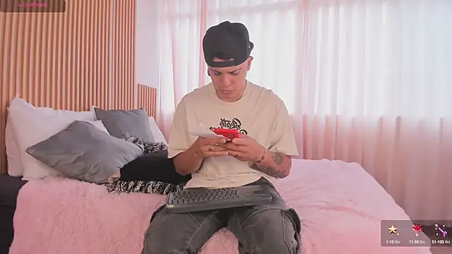 lucy Bensonn online show from 12, 3, 2025