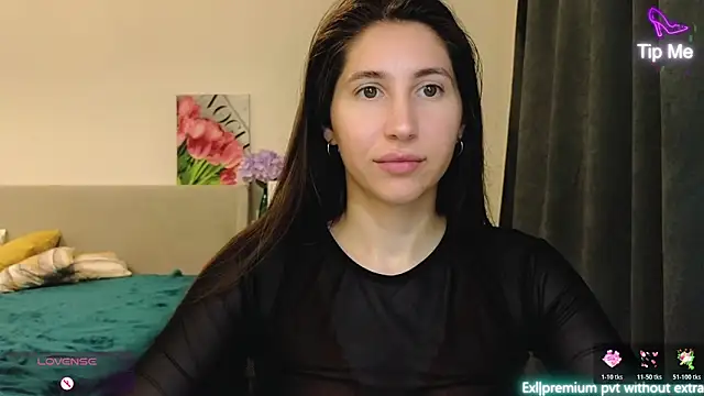 Snapshot of marrycolins chatting on 11, 6, 2026 marrycolins online show from 11, 6, 2026
