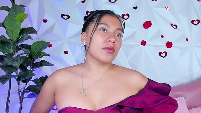 Snapshot of LinnaGardenia chatting on 15, 3, 2025 LinnaGardenia online show from 15, 3, 2025