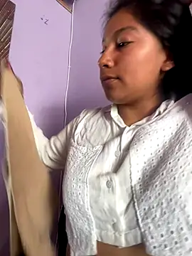 Snapshot of LinnaGardenia chatting on 20, 10, 2025 LinnaGardenia online show from 20, 10, 2025