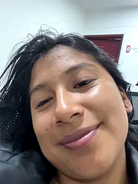 Snapshot of LinnaGardenia chatting on 1, 10, 2025 LinnaGardenia online show from 1, 10, 2025