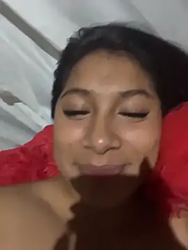 Snapshot of LinnaGardenia chatting on 8, 1, 2026 LinnaGardenia online show from 8, 1, 2026