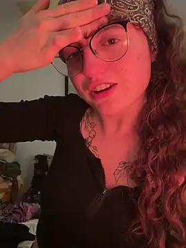 Snapshot of _foxygirl_ chatting on 4, 12, 2024 foxygirl online show from 4, 12, 2024