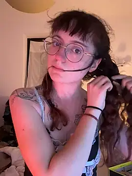 Snapshot of _foxygirl_ chatting on 3, 3, 2025 foxygirl online show from 3, 3, 2025