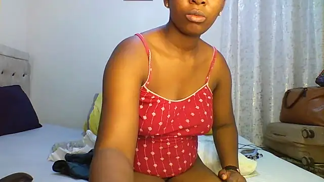 Petitiebooty online show from 6, 11, 2025