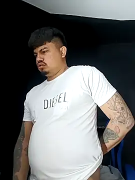 Snapshot of DickMasterfindom chatting on 1, 3, 2026 DickMasterfindom online show from 1, 3, 2026