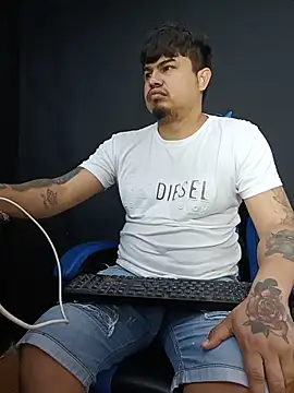 Snapshot of DickMasterfindom chatting on 20, 6, 2026 DickMasterfindom online show from 20, 6, 2026