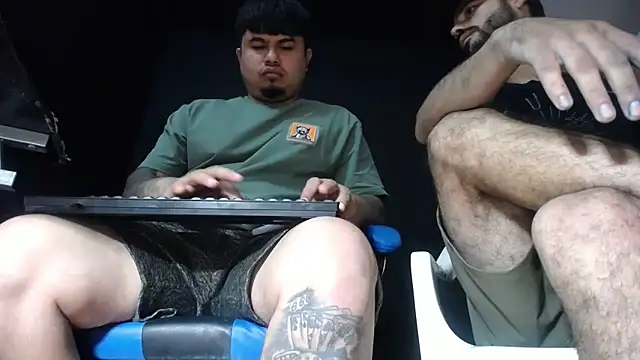 Snapshot of DickMasterfindom chatting on 11, 6, 2026 DickMasterfindom online show from 11, 6, 2026