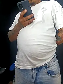 Snapshot of DickMasterfindom chatting on 19, 2, 2026 DickMasterfindom online show from 19, 2, 2026