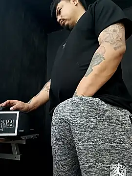 Snapshot of DickMasterfindom chatting on 17, 1, 2026 DickMasterfindom online show from 17, 1, 2026