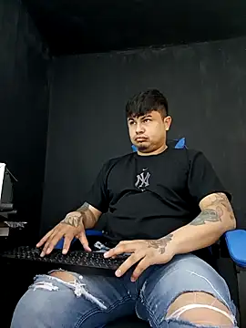 Snapshot of DickMasterfindom chatting on 4, 2, 2026 DickMasterfindom online show from 4, 2, 2026