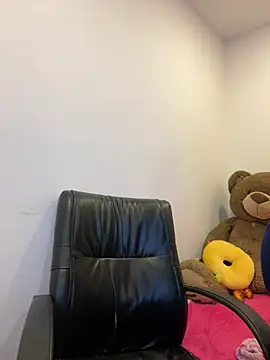 Alanna atm  online show from 4, 6, 2026
