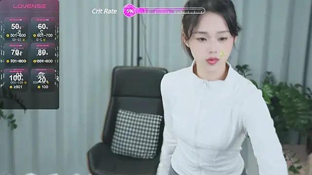 Snapshot of _YouY_ chatting on 14, 2, 2025 YouY online show from 14, 2, 2025