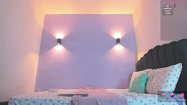 Snapshot of Sofia_Clauss_ chatting on 5, 3, 2025 Sofia Clauss online show from 5, 3, 2025