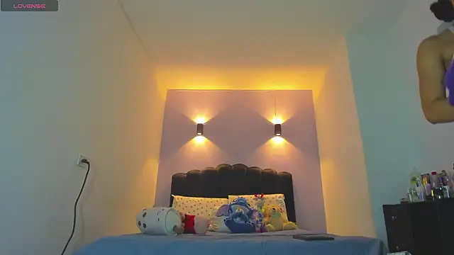 Sofia Clauss  online show from 17, 3, 2026