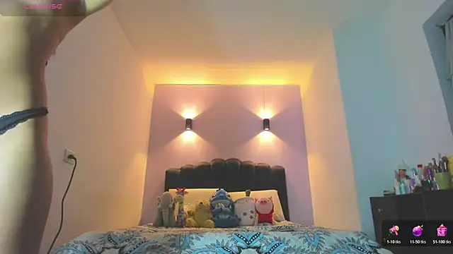 Sofia Clauss  online show from 10, 4, 2026