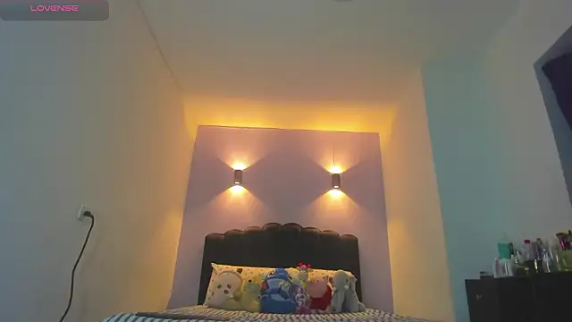 Sofia Clauss  online show from 9, 3, 2026