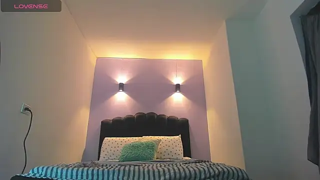 Snapshot of Sofia_Clauss_ chatting on 11, 9, 2025 Sofia Clauss online show from 11, 9, 2025