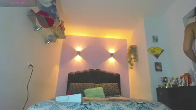 Snapshot of Sofia_Clauss_ chatting on 7, 6, 2026 Sofia Clauss online show from 7, 6, 2026