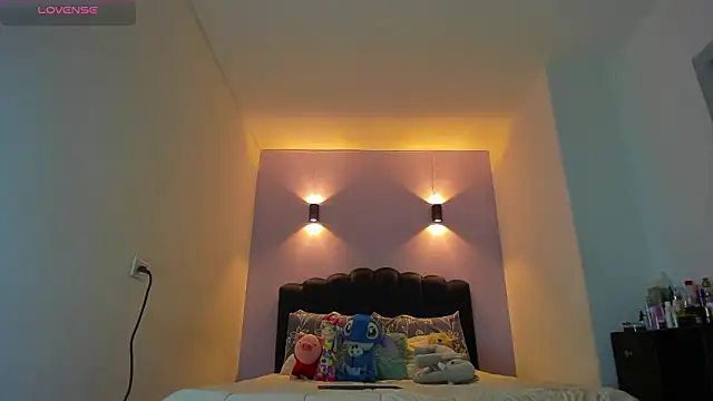 Snapshot of Sofia_Clauss_ chatting on 6, 2, 2026 Sofia Clauss online show from 6, 2, 2026