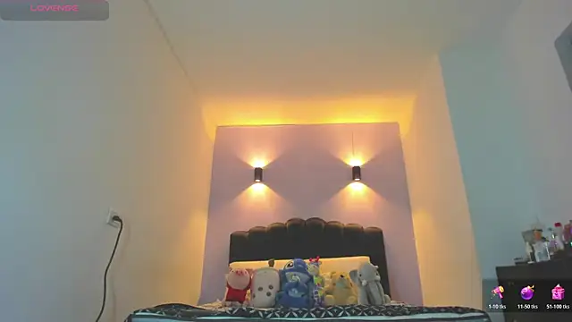 Sofia Clauss  online show from 11, 4, 2026