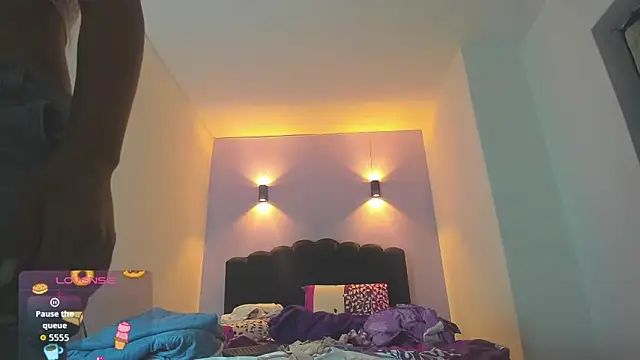 Snapshot of Sofia_Clauss_ chatting on 19, 9, 2025 Sofia Clauss online show from 19, 9, 2025