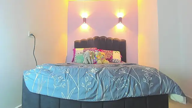 Snapshot of Sofia_Clauss_ chatting on 25, 9, 2025 Sofia Clauss online show from 25, 9, 2025