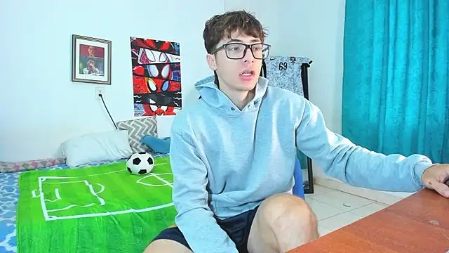 Snapshot of AlessandroDybala chatting on 3, 6, 2026 AlessandroDybala online show from 3, 6, 2026