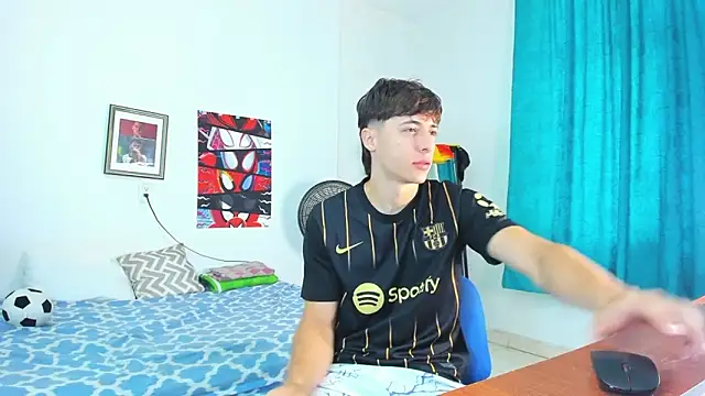 Snapshot of AlessandroDybala chatting on 10, 6, 2026 AlessandroDybala online show from 10, 6, 2026