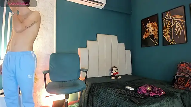 AlessandroDybala online show from 6, 3, 2025