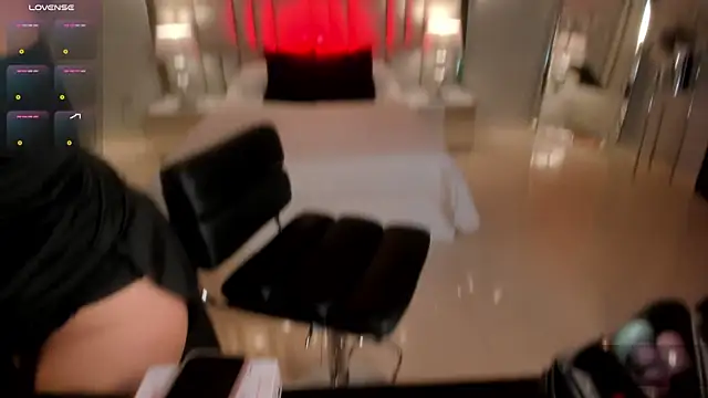 AnnaBrooks1 online show from 18, 11, 2025