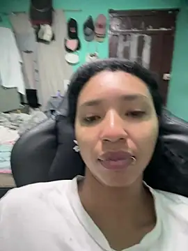 sensitive brunette online show from 24, 6, 2026