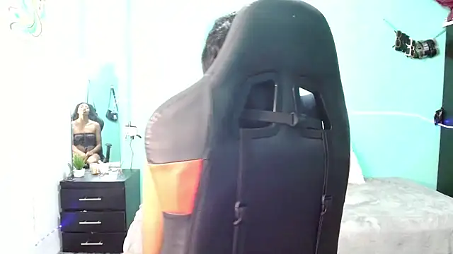 sensitive brunette online show from 22, 7, 2026