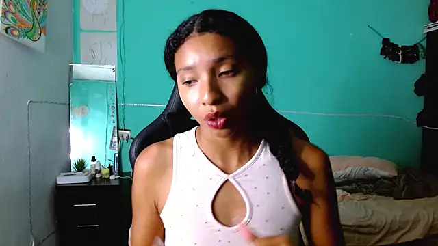 sensitive brunette online show from 29, 7, 2026