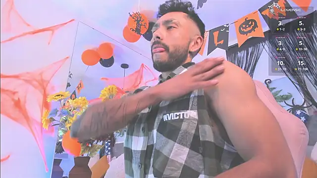 Tom cooper  online show from 17, 10, 2025